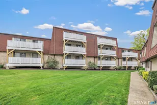 22 Radio Pl, Stamford, CT 06906 - Photo 5
