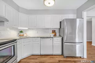 22 Radio Pl, Stamford, CT 06906 - Photo 23
