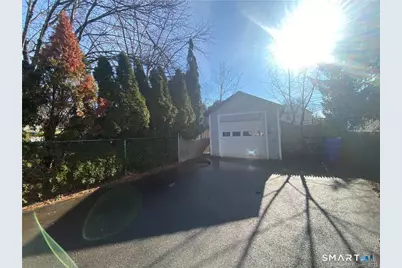 71 Fennbrook Road, West Hartford, CT 06119 - Photo 25