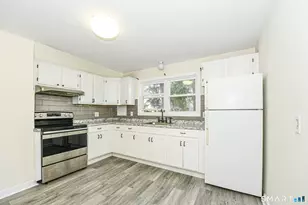 146 Warsaw St, Fairfield, CT 06825 - Photo 7