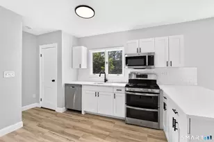 35 Front Ave, West Haven, CT 06516 - Photo 3