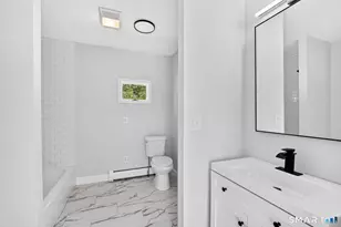 35 Front Ave, West Haven, CT 06516 - Photo 19