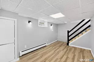 35 Front Ave, West Haven, CT 06516 - Photo 31