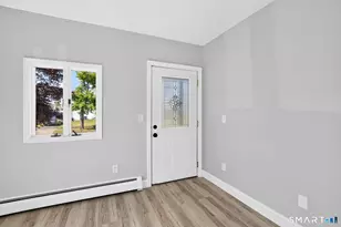 35 Front Ave, West Haven, CT 06516 - Photo 7