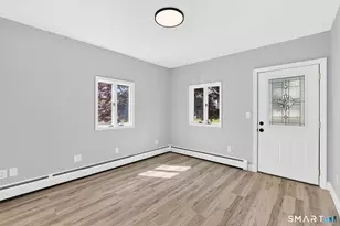 35 Front Ave, West Haven, CT 06516 - Photo 9