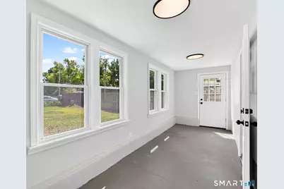 35 Front Avenue, West Haven, CT 06516 - Photo 27