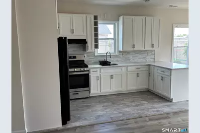 236 Brooks Street #236, Bridgeport, CT 06608 - Photo 5