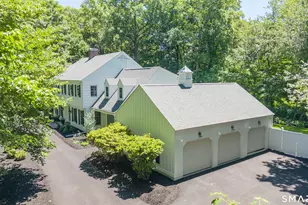 4A Maplecrest Dr, Danbury, CT 06811 - Photo 3