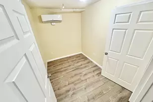 135 W Main St, Waterbury, CT 06702 - Photo 3