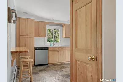 101 Soundview Avenue, Fairfield, CT 06825 - Photo 7
