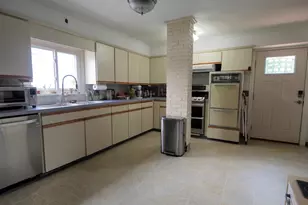 9 Lawton Terrace, Ansonia, CT 06401 - Photo 11