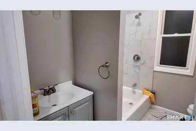 106 Helen Street #2nd Floor, Hamden, CT 06514 - Photo 7