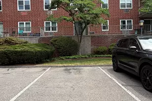 27 Northill St, Stamford, CT 06907 - Photo 13