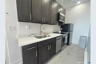 207 Bank Street #202, New London, CT 06320 - Photo 1
