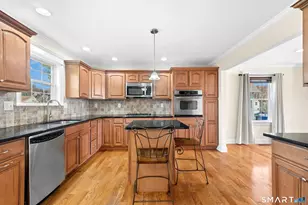 235 Laurel St, Stratford, CT 06615 - Photo 13