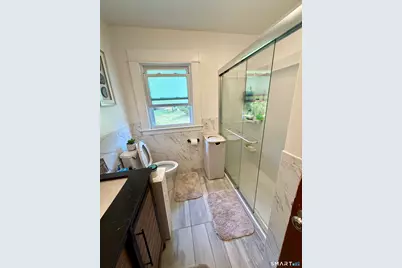 25 Quinnipiac Avenue, North Haven, CT 06473 - Photo 33