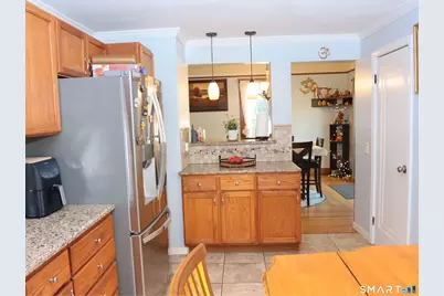 25 Quinnipiac Avenue, North Haven, CT 06473 - Photo 11