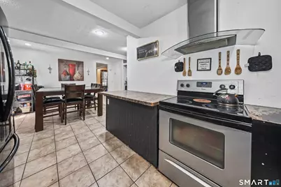 32 Greenwood Street, New Britain, CT 06051 - Photo 7