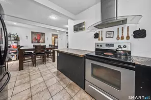 32 Greenwood St, New Britain, CT 06051 - Photo 7