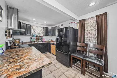32 Greenwood Street, New Britain, CT 06051 - Photo 9