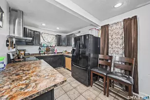 32 Greenwood St, New Britain, CT 06051 - Photo 9
