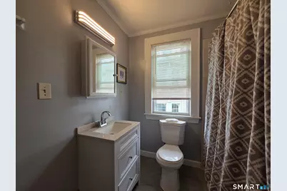 70 Westfield Avenue, Bridgeport, CT 06606 - Photo 15