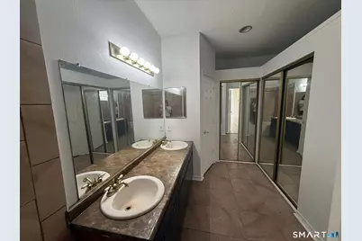31 High Street #4105, East Hartford, CT 06118 - Photo 11