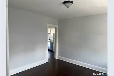 24 Circular Avenue #3B, Bridgeport, CT 06605 - Photo 7