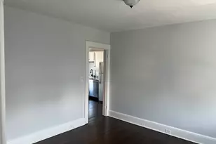 24 Circular Ave, Bridgeport, CT 06605 - Photo 7