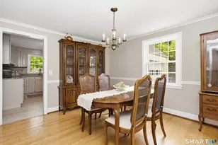 1706 Main St, Glastonbury, CT 06033 - Photo 9