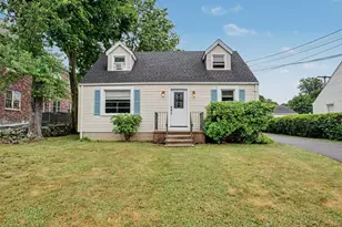 439 Stillson Rd, Fairfield, CT 06824 - Photo 1