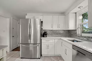 439 Stillson Rd, Fairfield, CT 06824 - Photo 7