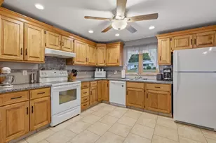 12 Wooding Rd, Wallingford, CT 06492 - Photo 7