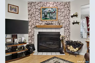 87 Leafwood Lane #239, Groton, CT 06340 - Photo 11