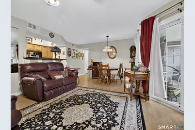 87 Leafwood Lane #239, Groton, CT 06340 - Photo 9