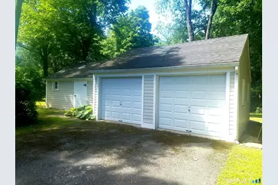 153 Black Rock Turnpike, Redding, CT 06896 - Photo 25