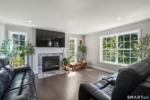 20 Ridgewood Ct, Hamden, CT 06473 - Photo 15