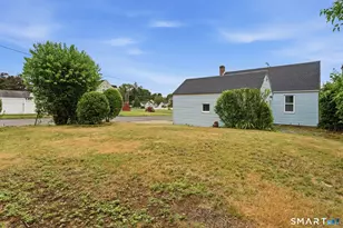 115 Saltonstall Pkwy, East Haven, CT 06512 - Photo 25