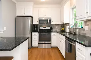 4 Rockledge Ln, Canton, CT 06019 - Photo 7