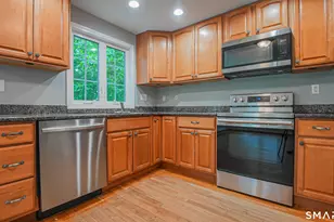 16 Miami St, East Haven, CT 06513 - Photo 5