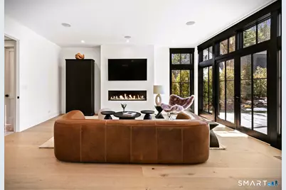 16 Park Avenue, Greenwich, CT 06830 - Photo 11