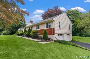 240 Blackhouse Rd, Trumbull, CT 06611 - Photo 1