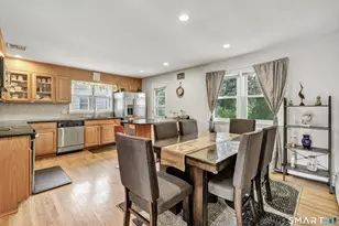 240 Blackhouse Rd, Trumbull, CT 06611 - Photo 9