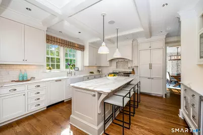 42 Kimberly Place, New Canaan, CT 06840 - Photo 11