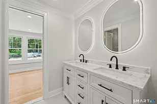 203 wildflower Ln, Fairfield, CT 06824 - Photo 17