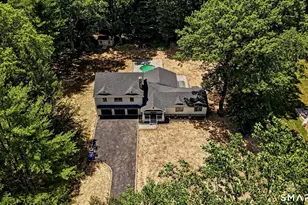 203 wildflower Ln, Fairfield, CT 06824 - Photo 37