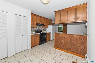 131 Canterbury Rd, Plainfield, CT 06374 - Photo 3