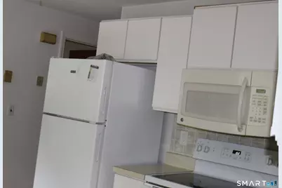 123 Mark Lane Lane #2, Waterbury, CT 06704 - Photo 3