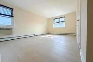 27 Northill St, Stamford, CT 06907 - Photo 9