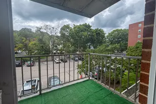 27 Northill St, Stamford, CT 06907 - Photo 17